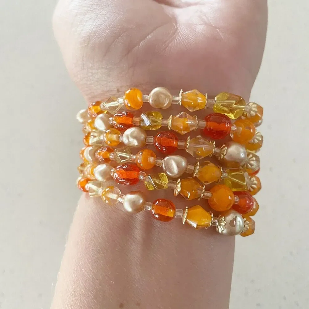 Braclet Orange Confetti Beaded 1950s 1960s Brass Color Clasp Cuff Layered‎